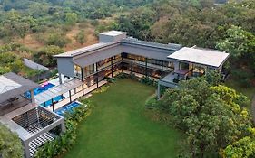 Stayvista At The Charcoal Villa Luxury Collection