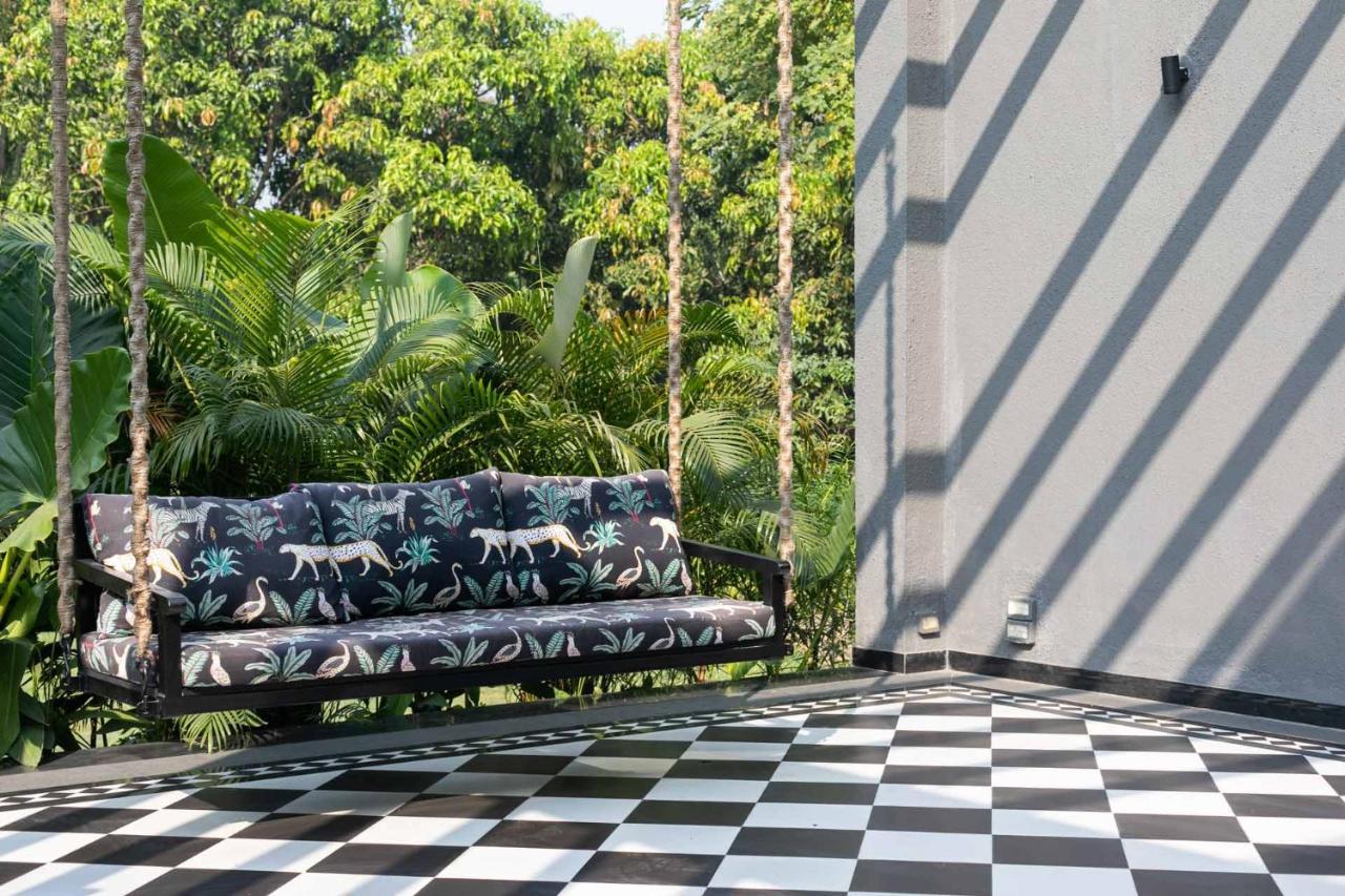 Stayvista At The Charcoal Villa Luxury Collection Alibag Exterior photo