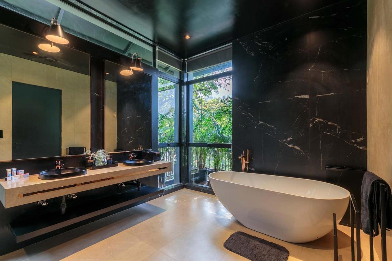 Stayvista At The Charcoal Villa Luxury Collection Alibag Exterior photo