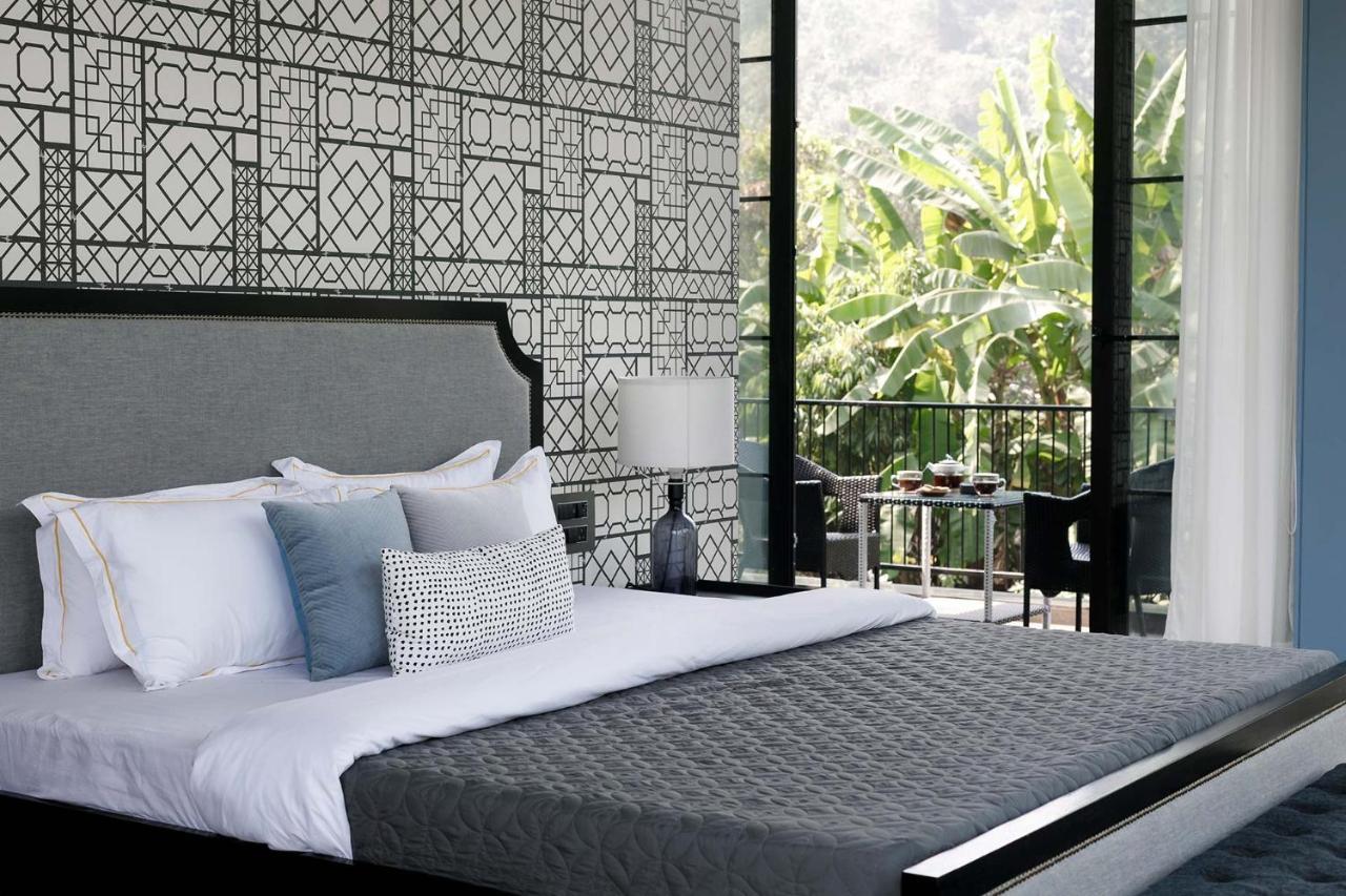 Stayvista At The Charcoal Villa Luxury Collection Alibag Exterior photo