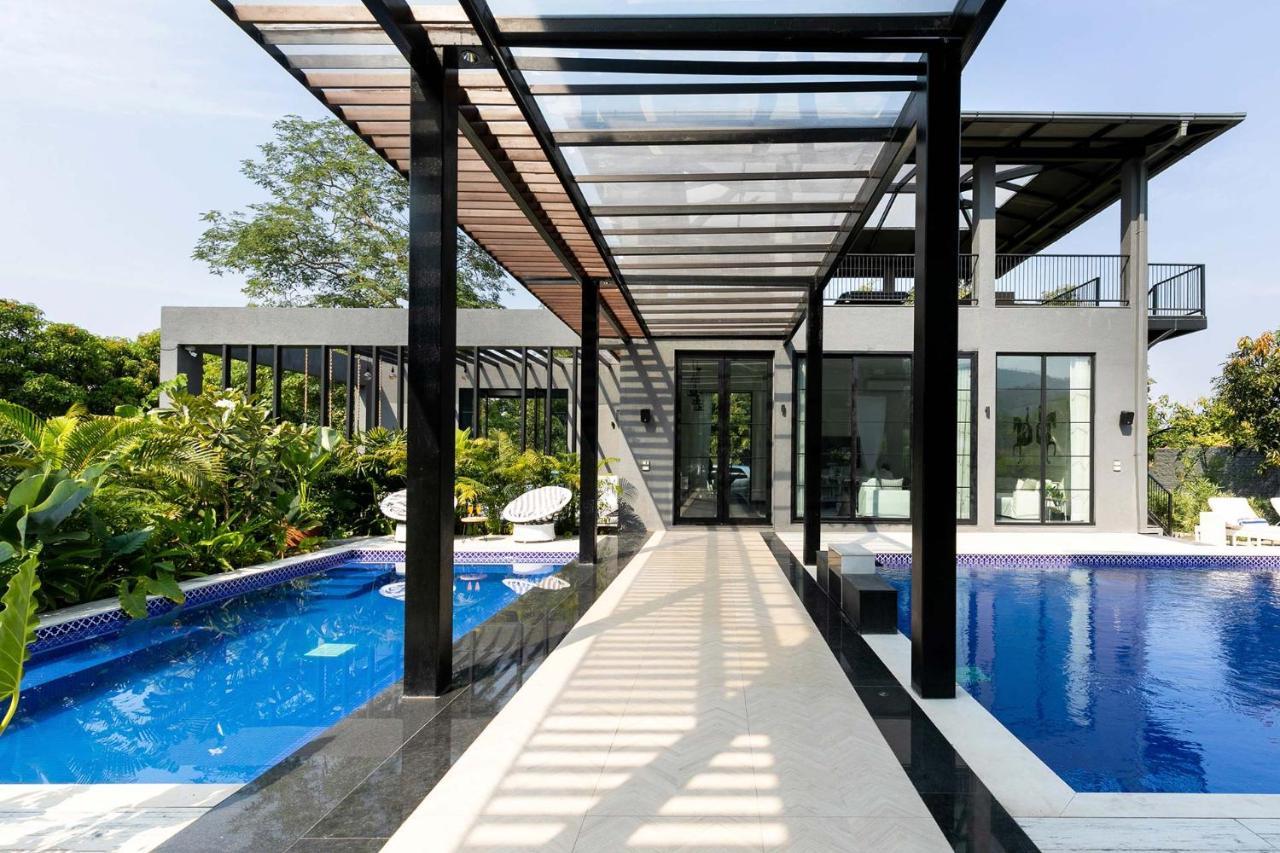 Stayvista At The Charcoal Villa Luxury Collection Alibag Exterior photo